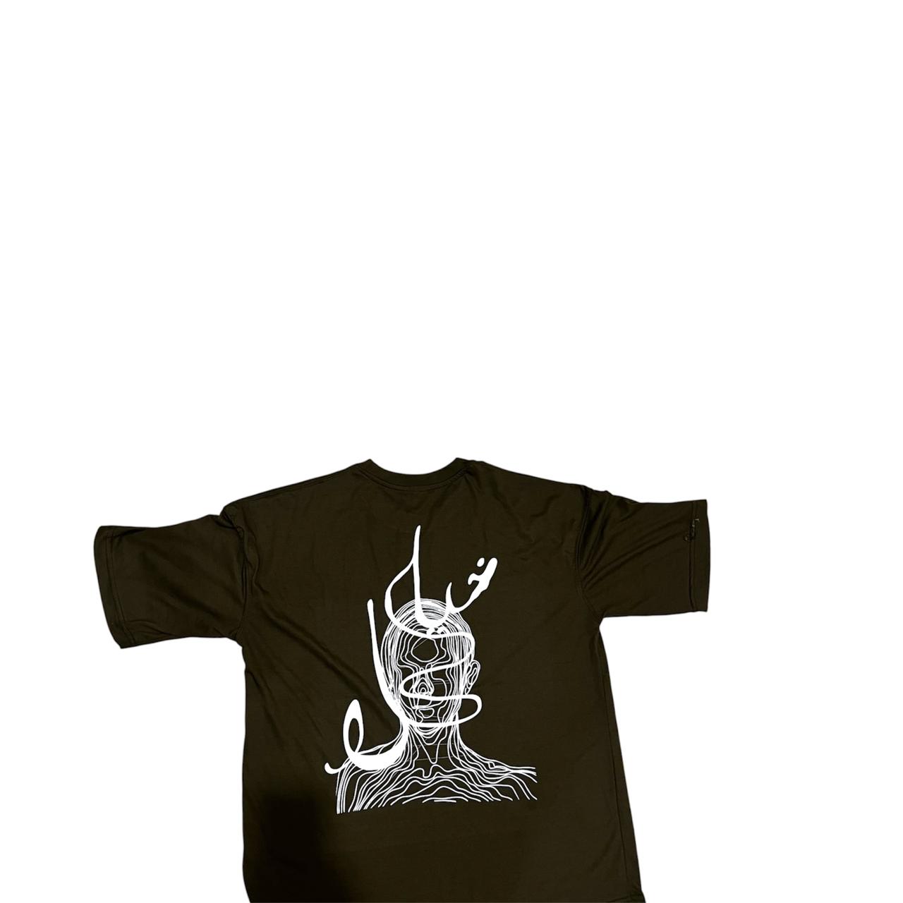 drop shoulder t shirt